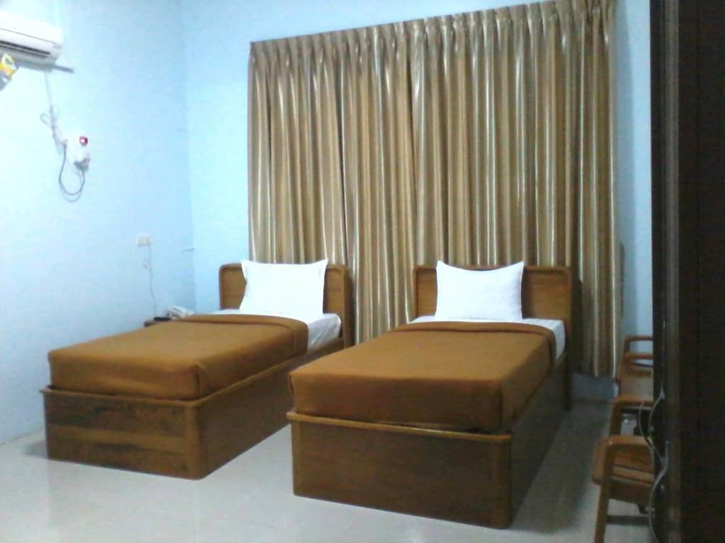 Aung Tha Pyay Hotel 3 Yangon Zimmer foto